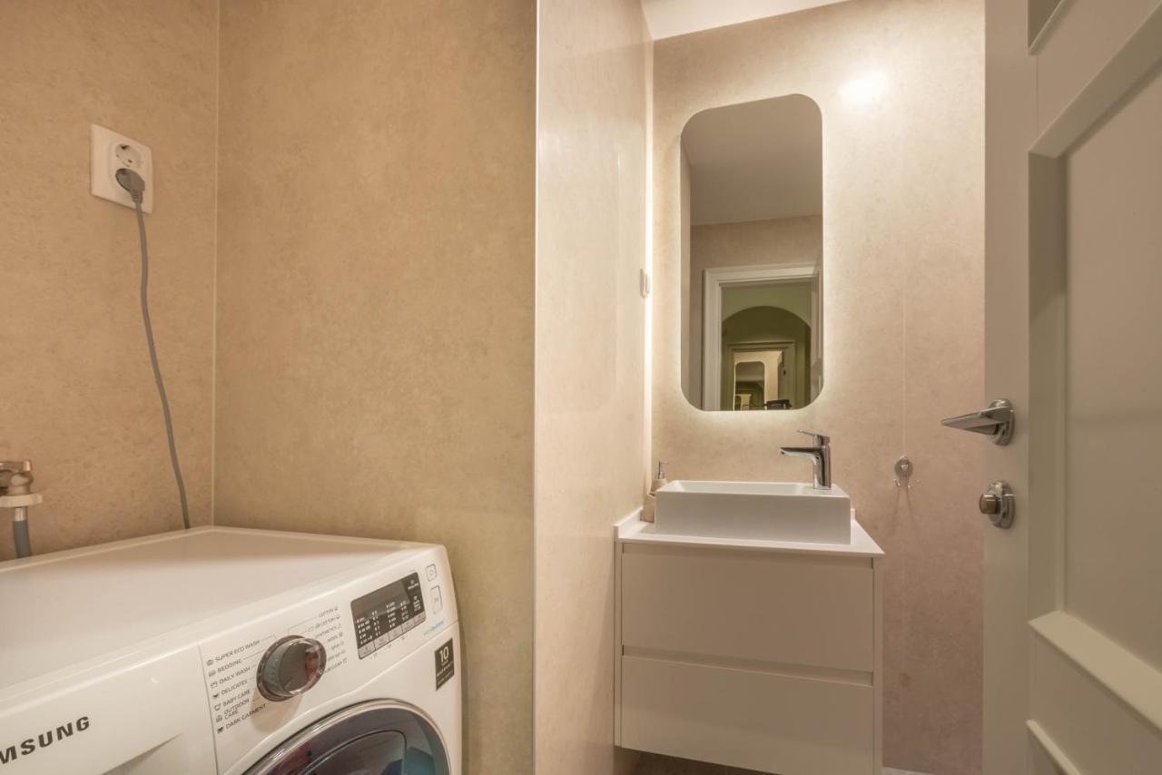 Sasha Di Cattaro - Old Town Lux Apartment Exterior photo