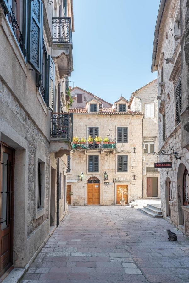Sasha Di Cattaro - Old Town Lux Apartment Exterior photo